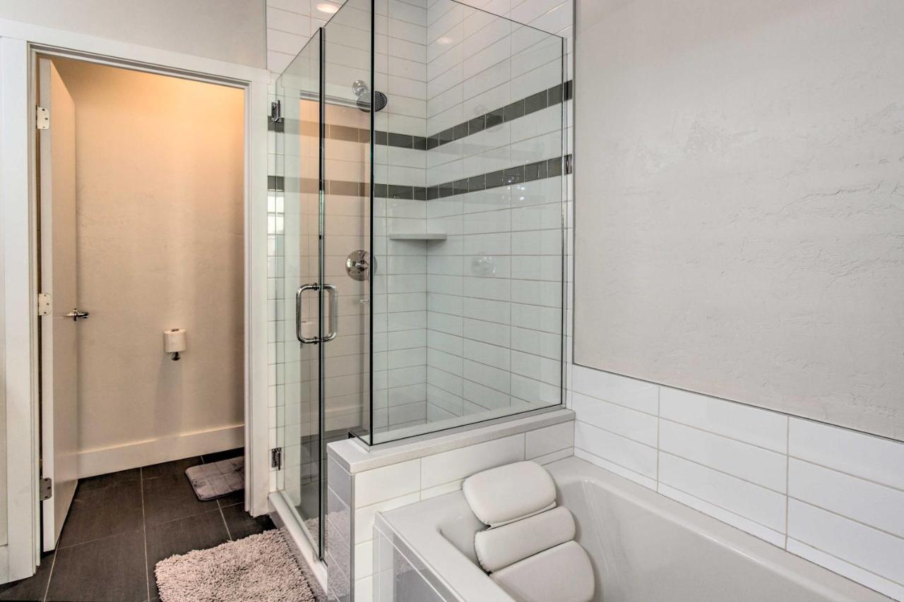 Denver Abode With Rooftop Deck And City Views ภายนอก รูปภาพ