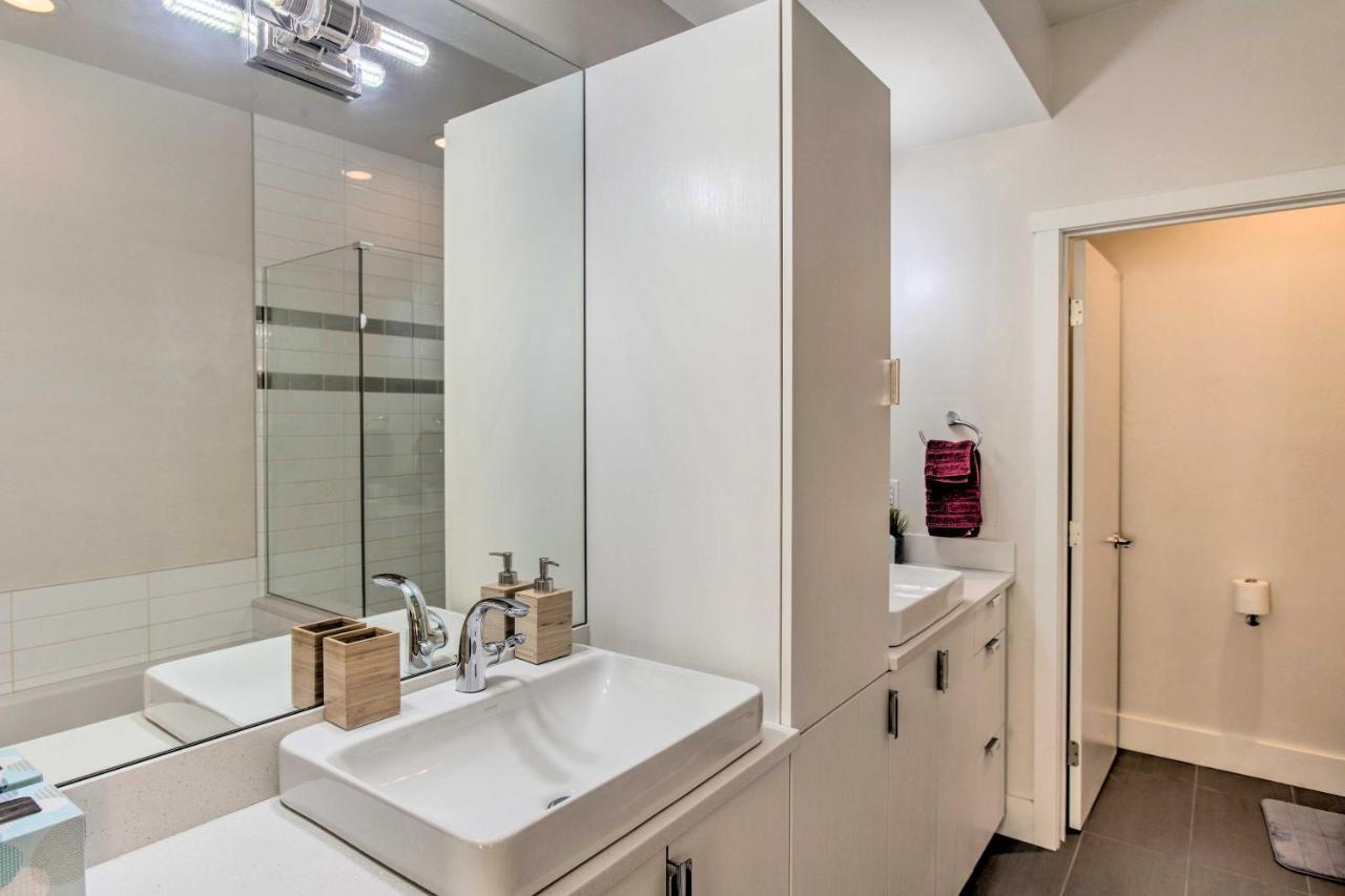 Denver Abode With Rooftop Deck And City Views ภายนอก รูปภาพ